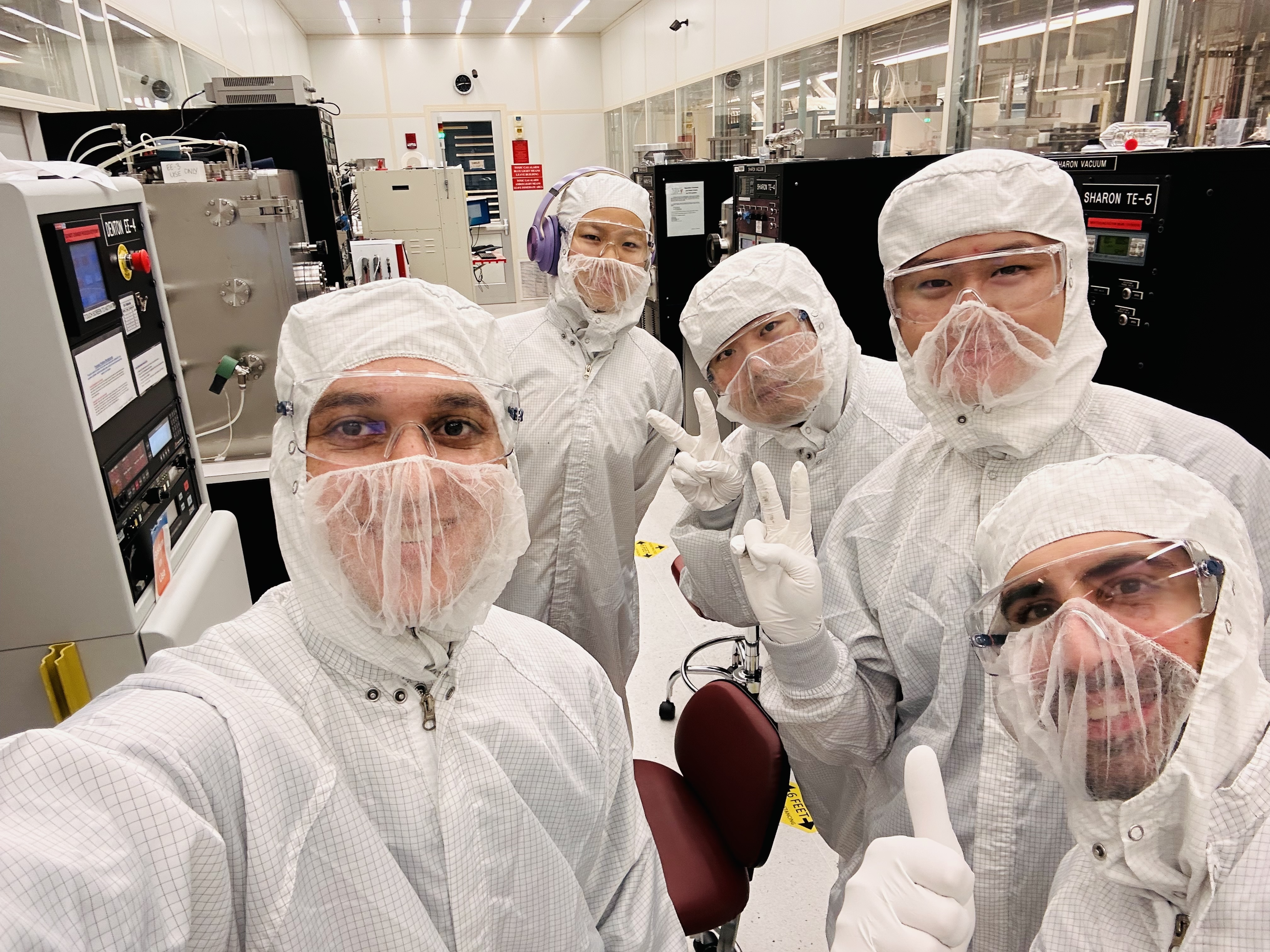 Cleanroom coursework for ES 176